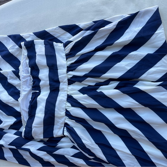 Lulu’s M “dreamboat come true” navy striped strapless maxi dress - Picture 6 of 8